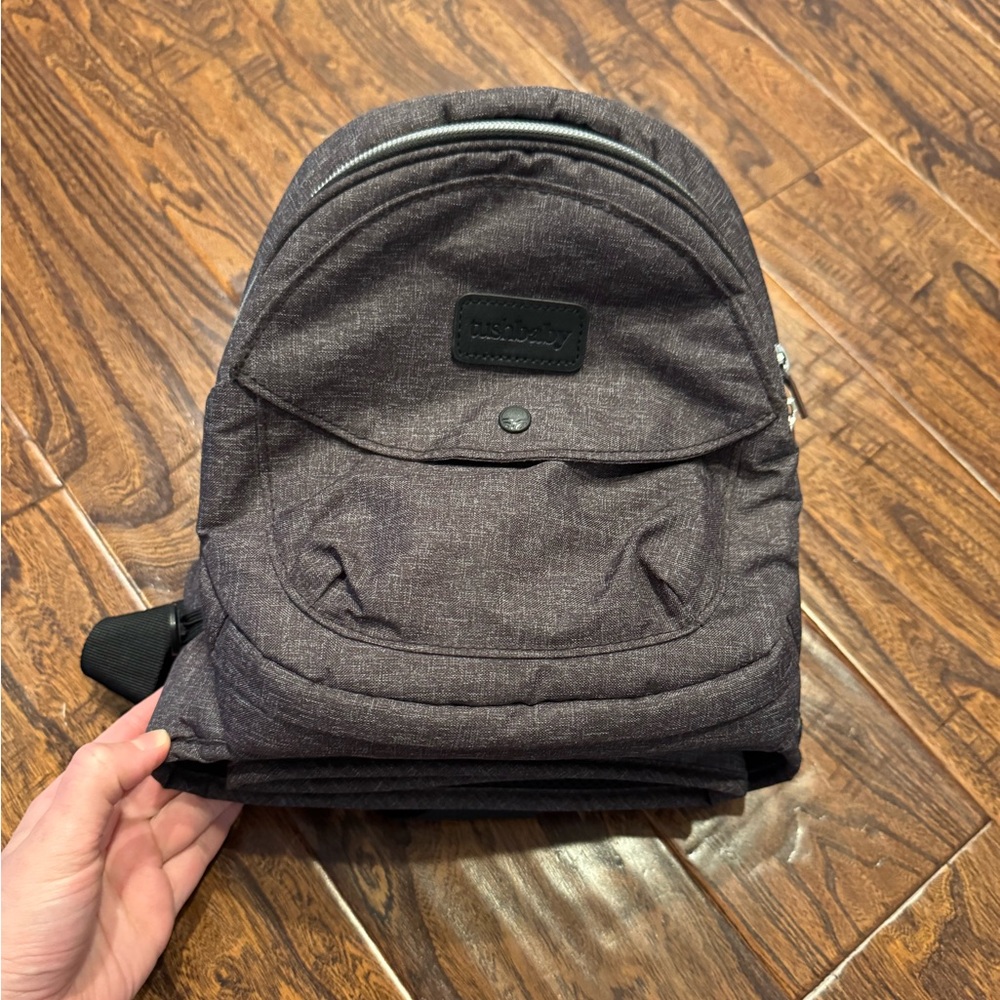 Hip carrier